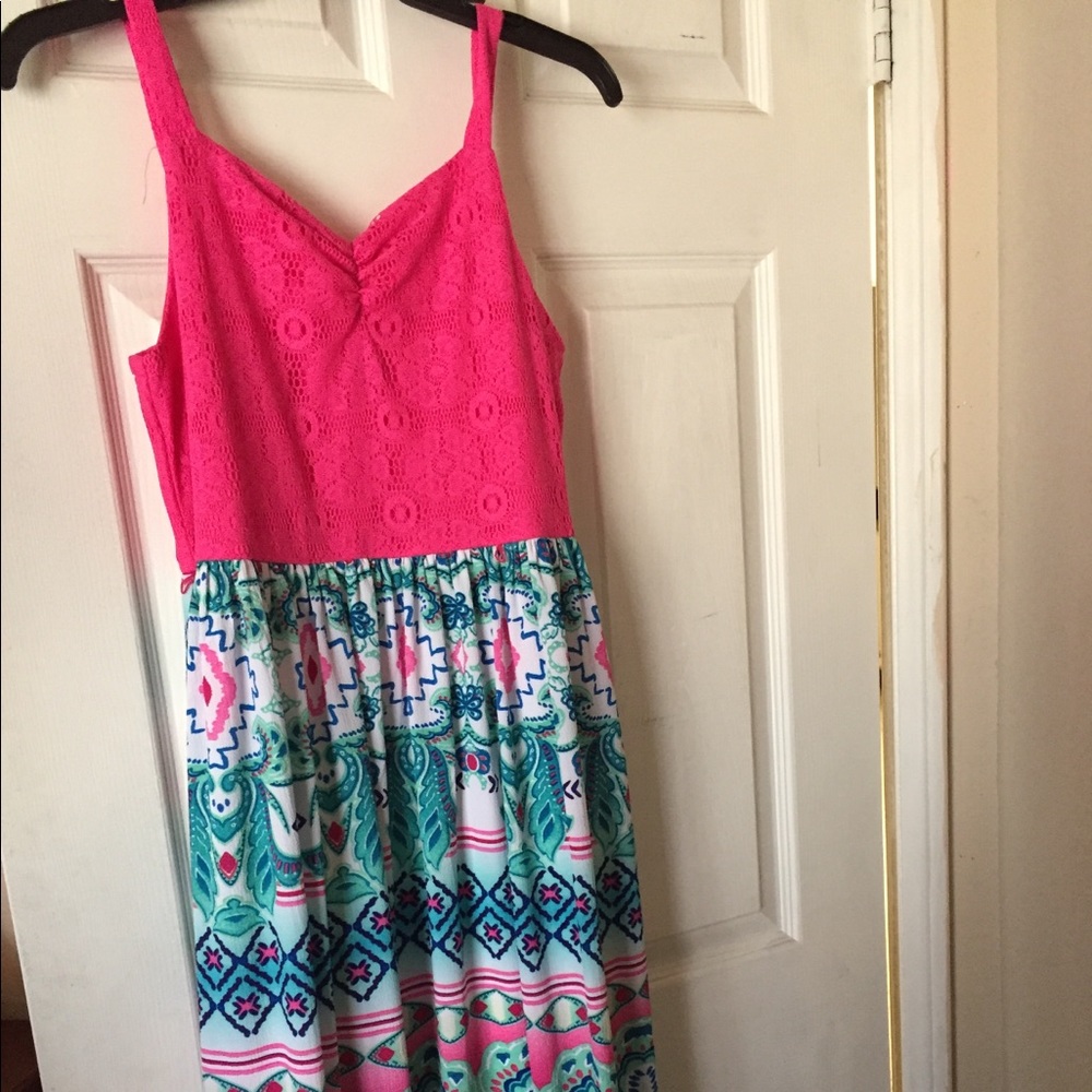 A kids dress.